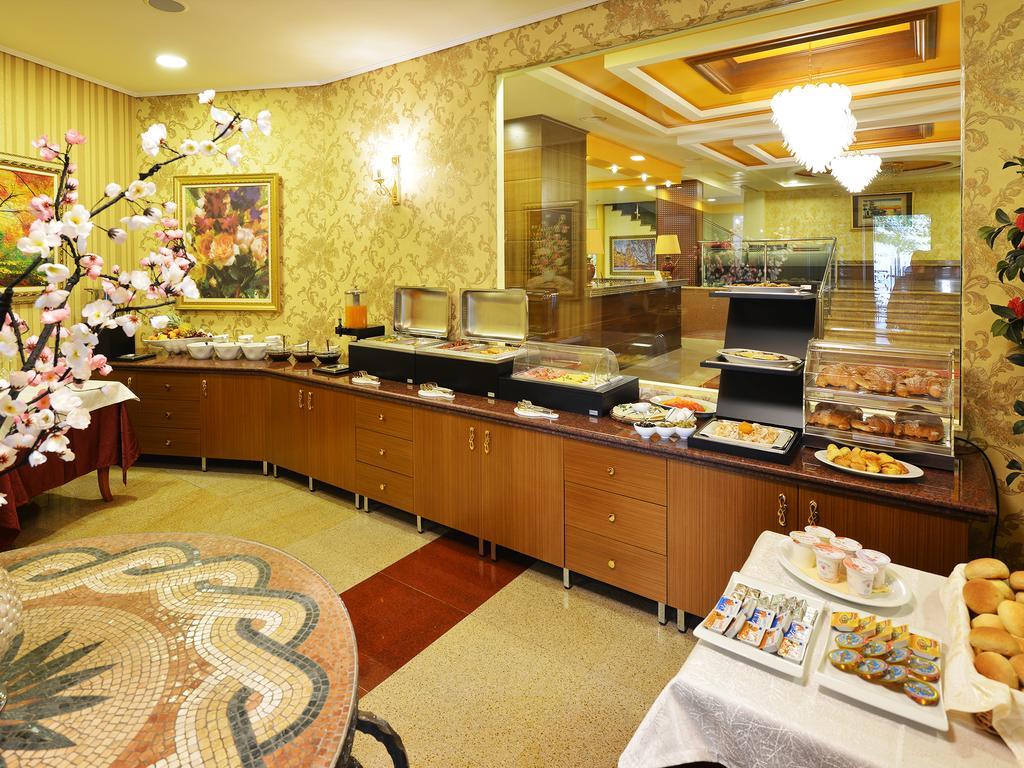 Hotel Austria Tirana Zewnętrze zdjęcie