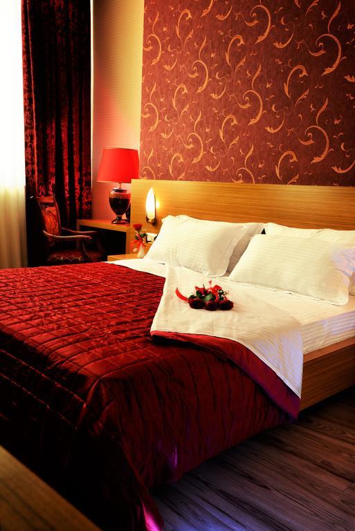 Hotel Austria Tirana Zewnętrze zdjęcie