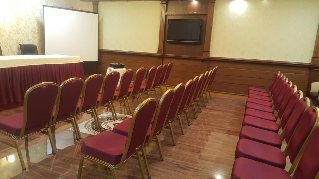 Hotel Austria Tirana Zewnętrze zdjęcie