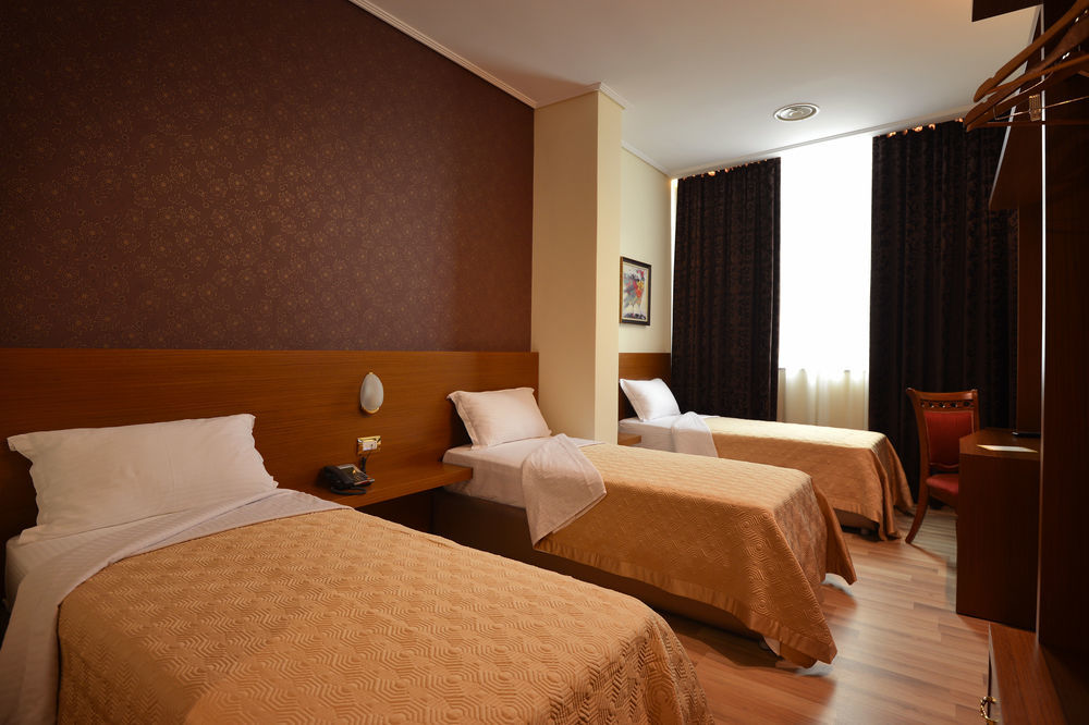 Hotel Austria Tirana Zewnętrze zdjęcie