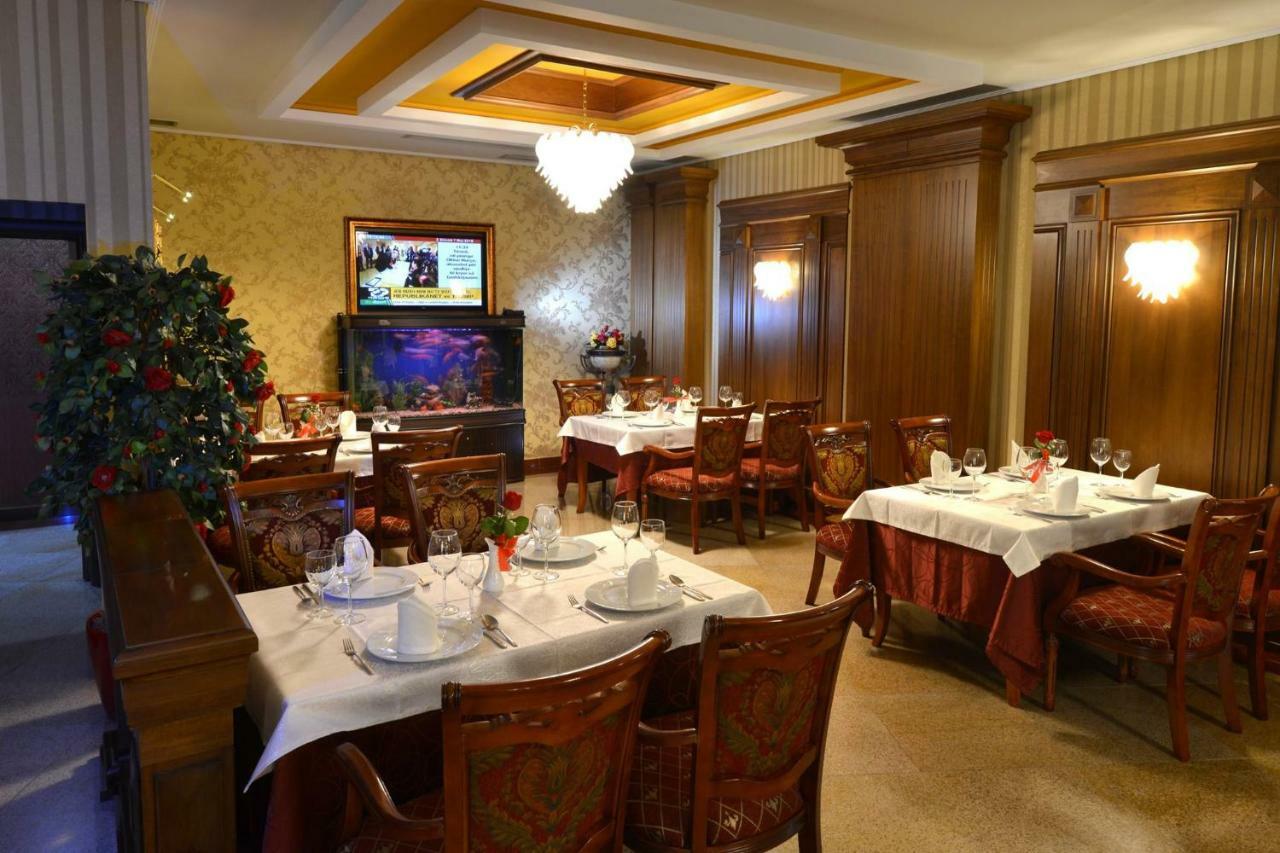 Hotel Austria Tirana Zewnętrze zdjęcie