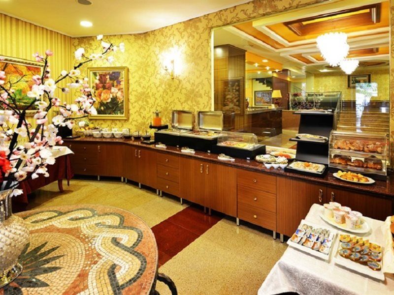Hotel Austria Tirana Zewnętrze zdjęcie