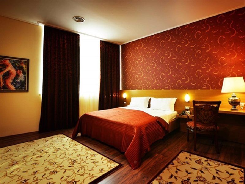 Hotel Austria Tirana Zewnętrze zdjęcie